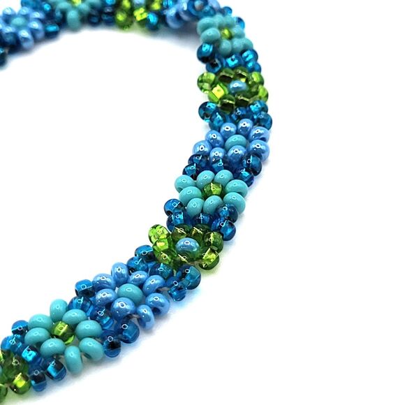 Artisan Handmade Woven Floral Beaded Bracelet Green Blue 7in - Picture 3 of 3